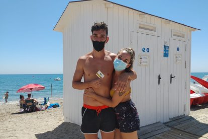 Javi consiguió otra de las tarjetas de El Corte Inglés