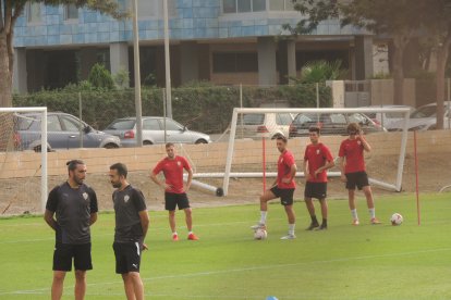 Pendientes de las instrucciones.