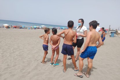 Los niños pasaron una divertida mañana gracias a los monitores de Decroly Kids