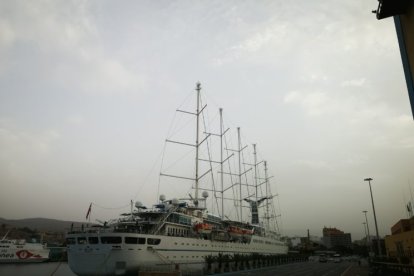 El Wind Surf volverá a hacer escala en diez días y regresará en noviembre.