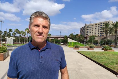 Cumple trece años en el Almería.