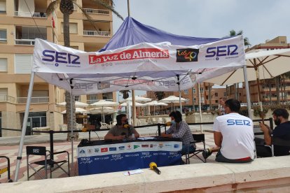 El apoderado Ruiz Manuel en el set de La SER junto a Alfredo Casas