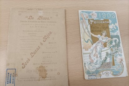 Programas de feria de 1903: el comercial (izquierda) y el oficial (derecha)