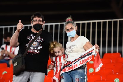 Noche especial para los abonados del Almería.