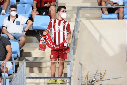 Noche especial para los abonados del Almería.