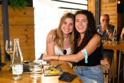 Laura y Patricia, de no-Feria en Real 31.