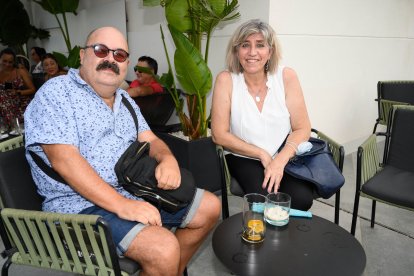 Francisco y María José, disfrutando de las vistas de Ático HO.