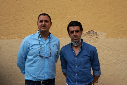 El torero Emilio de Justo con su apoderado Alberto García antes de disfrutar de la corrida