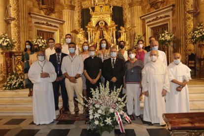 El alcalde ha realizado la Ofrenda “en nombre de toda la ciudad,