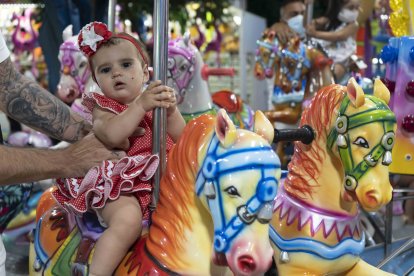 Natalia Gómez Úbeda (4) tenía muchas ganas de volver a ponerse el vestido de ‘flamenca’ para subir a la feria