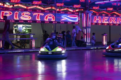 Los coches de choque, una de las atracciones que más triunfa en la feria