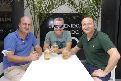 Javier Giménez, Javier Martínez y Sergio Cruz, en Ático HO.