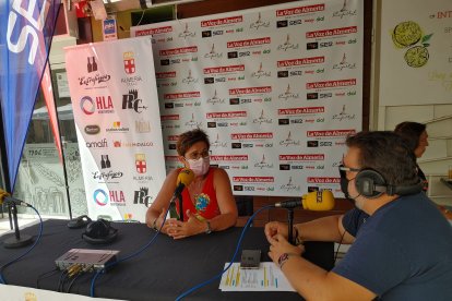 Adriana Valverde dialogó sobre la necesidad de difundir y hacer publicidad a los actos  relacionados con la feria.