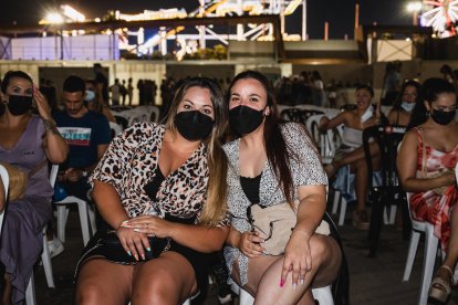 A disfrutar de otra noche de conciertos.