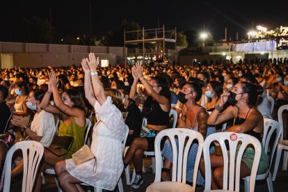 Los almerienses vibran con la música Omar Montes.