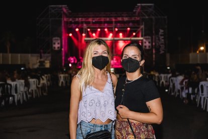 Disfrutando del concierto de Omar Montes en Almería.