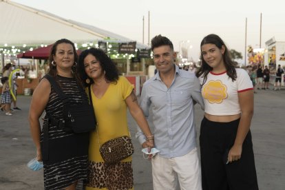María del Mar, Mario, María y Ainhoa