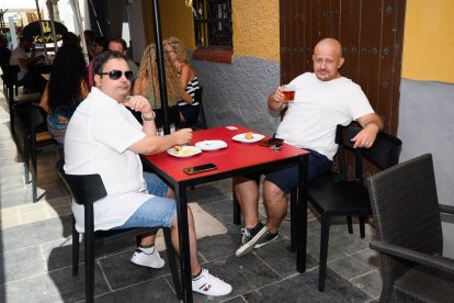 Hugo y José Antonio, en Entrefinos.