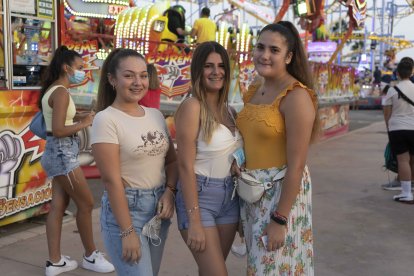 Carmen, Desi y Laura