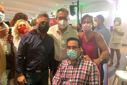 Concejales de la capital con Juan Espadas.