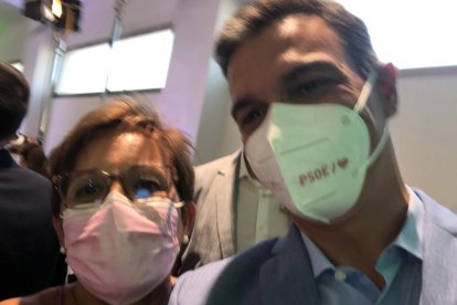 Adriana Valverde y Pedro Sánchez.