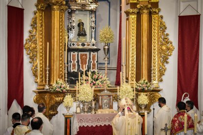 La procesión se realizó tras la Santa Misa.