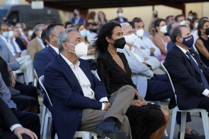 El empresario Francisco Martínez Cosentino y la secretaria de Estado, Isabel Pardo de Vera.