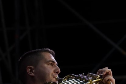 Uno de los músicos de la Orquesta Ciudad de Almería (OCAL).