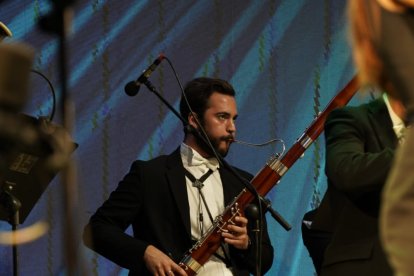 Uno de los músicos de la Orquesta Ciudad de Almería (OCAL).