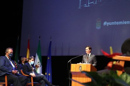 Asistieron diferentes representantes y también vecinos.