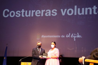 Se reconoció la labor del voluntariado de Costureras.