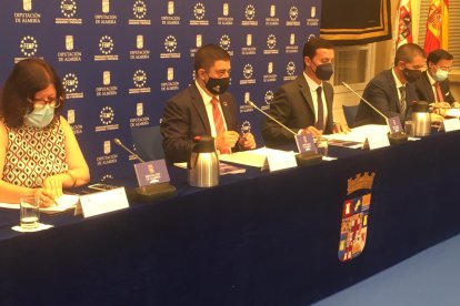 Presidencia del encuentro.