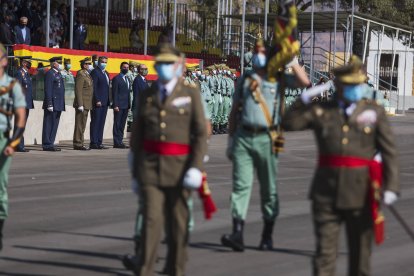 Imagen de la parada militar por los 101 años desde el aislamiento del primer legionario.