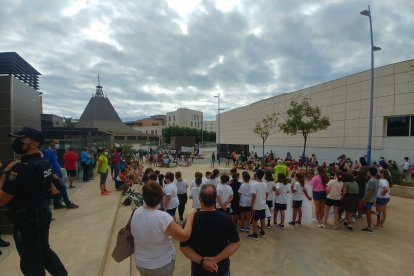 La marcha ha pedido una forma más sostenible de llegar a los colegios e institutos.