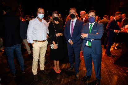 Juan Luis Torres, de OC Hoteles, Mª José Gázquez, de Caixabank, Paco Jiménez, economista de Clanagro, y David Iglesias, Ceo de Biorizon.