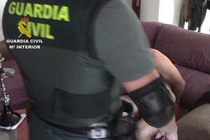 El detenido tiene antecedentes por hechos similares cometidos en la provincia de Almería.