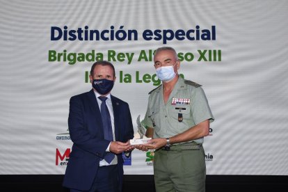 La Legión recibe su reconocimiento.