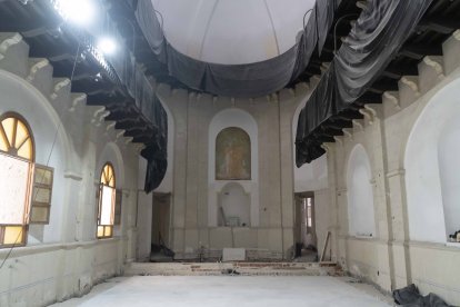 Situación actual del interior de la antigua capila de Santa María Magdalena que tras desacralizarse pasará a ser un espacio para eventos culturales