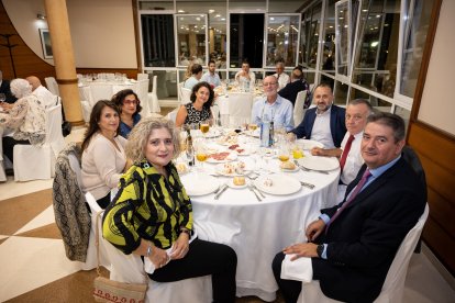 Carlos Fernández, Daniel Labella, Fco. Giménez, J. Antonio Díaz, Luisa del Rey, Mª Ángeles Rodríguez, Mª José López y Raquel Fernández.