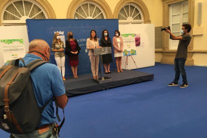 Presencia de los medios de comunicación en el acto.