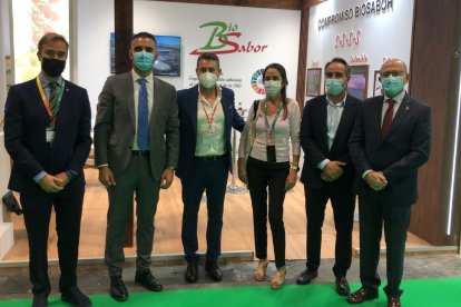 Autoridades presentes en la feria madrileña.