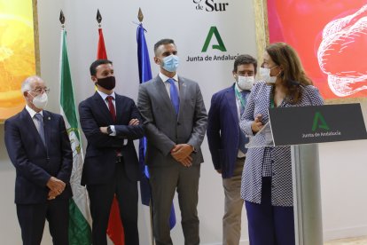 Amat, García, Fernández-Pacheco y Carmen Crespo.