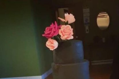 Tarta nupcial negra.