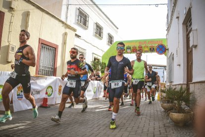Salida del Duatlón Cros de Santa Fe de Mondújar.