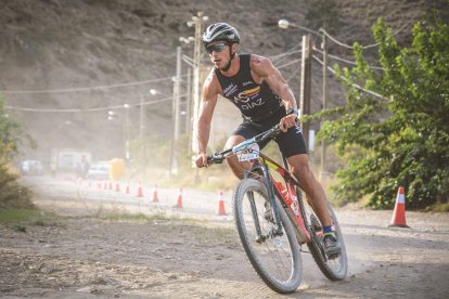 Tramo de bicicleta de montaña.
