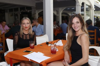 María Antonia y Nekane.