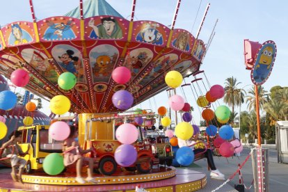 Colorido en el Recinto Ferial huercalense.