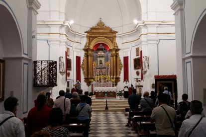 Misa celebrada en el Santuario del Saliente.