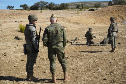 El general Melchor Marín junto a un teniente
