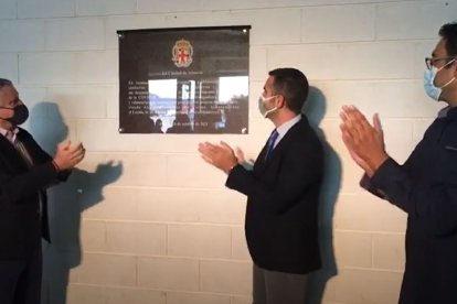 Aplausos como reconocimiento a todo el trabajo desempeñado.